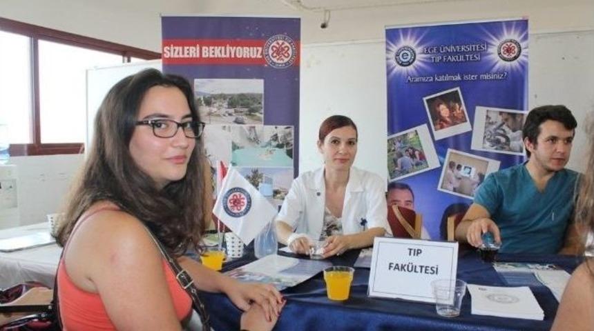 Ege &Uuml;niversitesi Tercih Yapacak &Ouml;ğrenci Adaylarına Kapılarını A&ccedil;tı