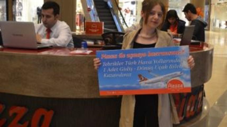 Piazza Salıları U&ccedil;aracak