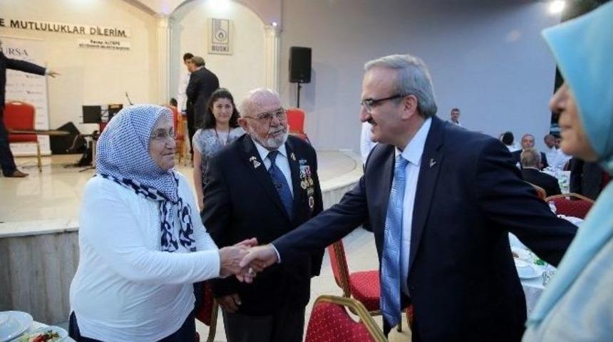 Vali Karaloğlu, Şehit Yakınları Ve Gazilerle İftarda Buluştu