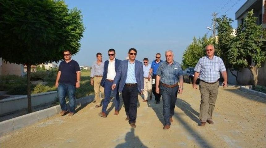 Başkan Çelik Parke Taşı Döşeme Çalışmalarını İnceledi