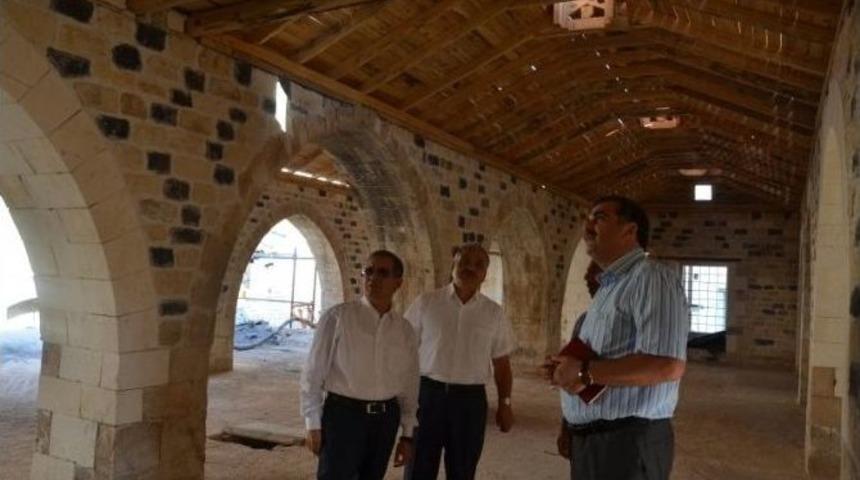 Vali S&uuml;leyman Tapsız, Restorasyon &Ccedil;alışmalarını Yerinde İnceledi