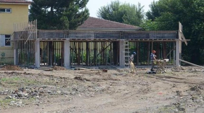 D&uuml;zce Lisesi Parkında İkinci Etap &Ccedil;alışmaları Başladı