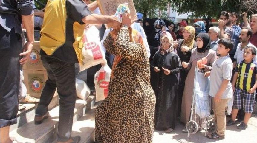 İyilikder&rsquo;den Gıda Yardımı