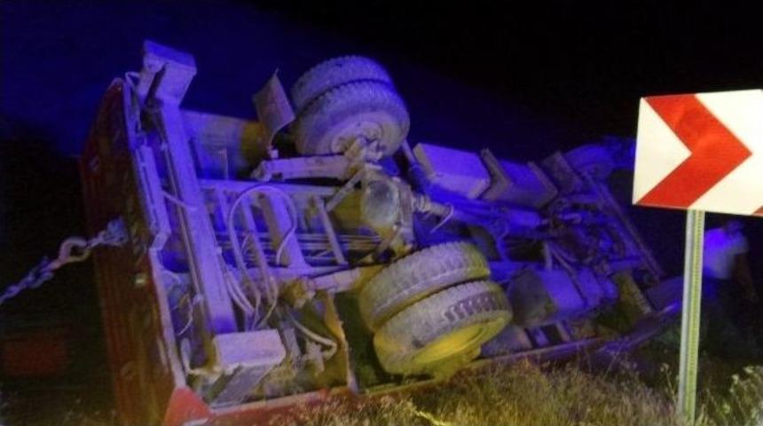 Ak Partili &Ccedil;alık, Yaralılara M&uuml;dahale Etti