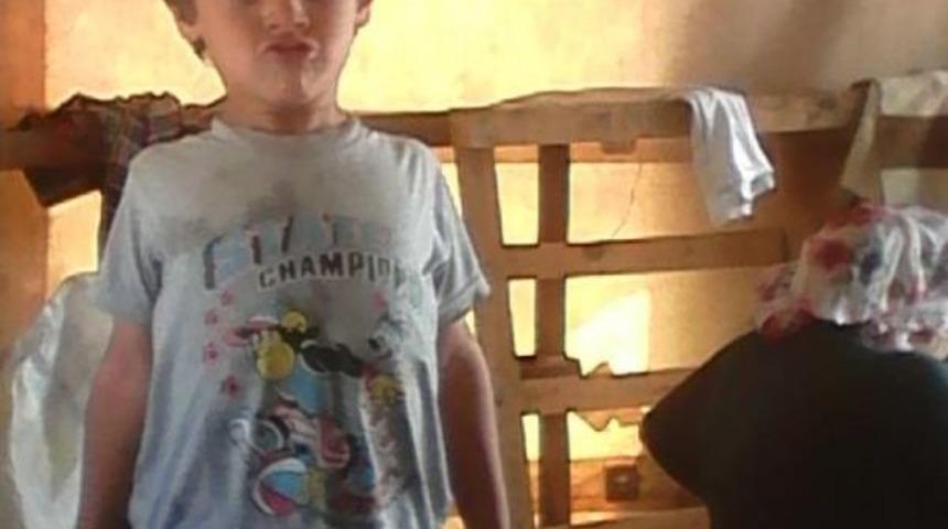 Yol S&uuml;p&uuml;rme Aracı K&uuml;&ccedil;&uuml;k İsa'yı S&uuml;p&uuml;rerek &Ouml;ld&uuml;rd&uuml;