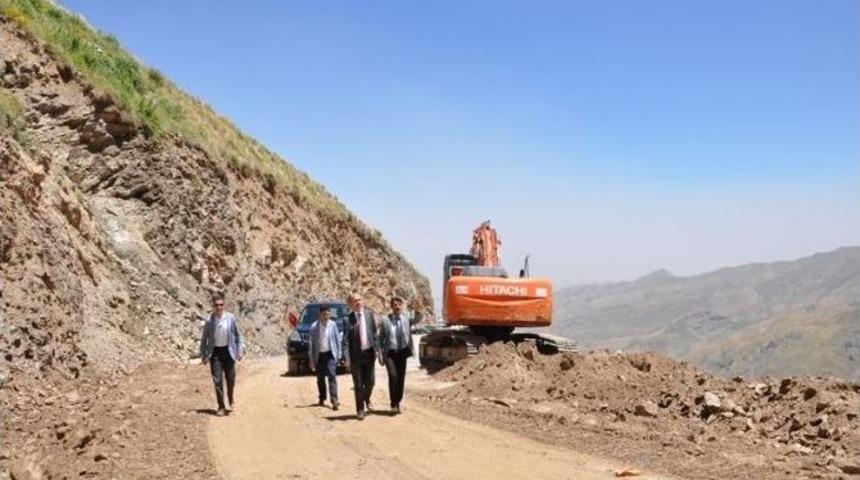 Muş&rsquo;ta K&ouml;y Yoları Denetleniyor