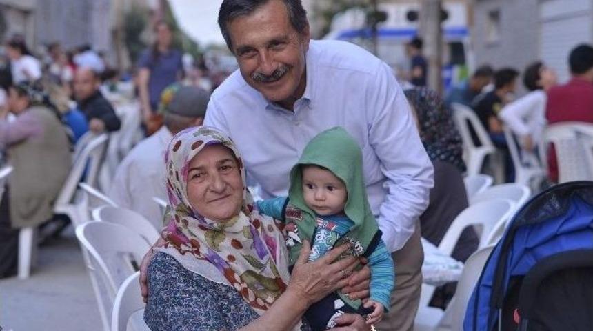 Tepebaşı&rsquo;nda İftarın Adresi &Ouml;merağa Ve Hoşnudiye Oldu