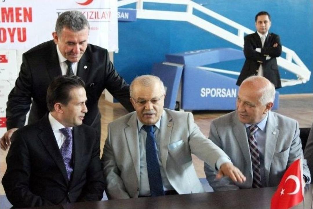 Kızılay Genel Başkanı Ahmet L&uuml;tf&uuml; Akar: