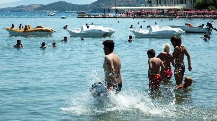 Sahillerde Bayram Yoğunluğu Başladı