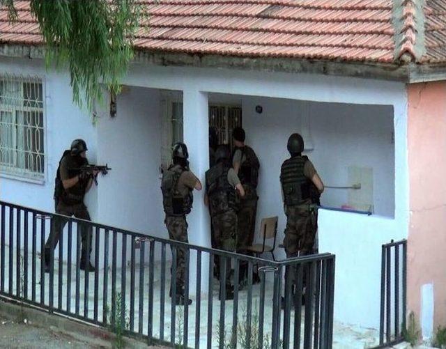 İzmir’de Belediye Otobüsünü Yakanlar Pkk’lı İddiası