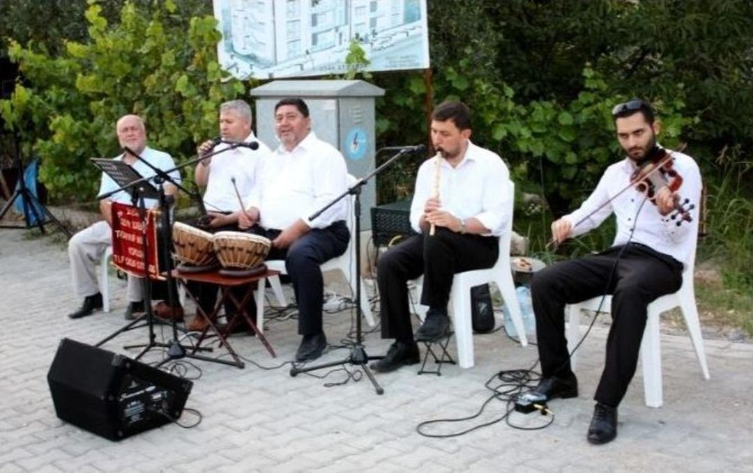 Başkan Şahin, Haceloğlu Mahallesisakinleri İle Oru&ccedil; A&ccedil;tı