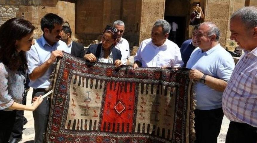 Ermenistan Milletvekili Aragats&rsquo;tan Van B&uuml;y&uuml;kşehir Belediyesine Ziyaret