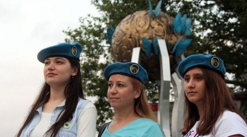 Bm&rsquo;nin Srebrenitsa Katliamı Kararına Protesto