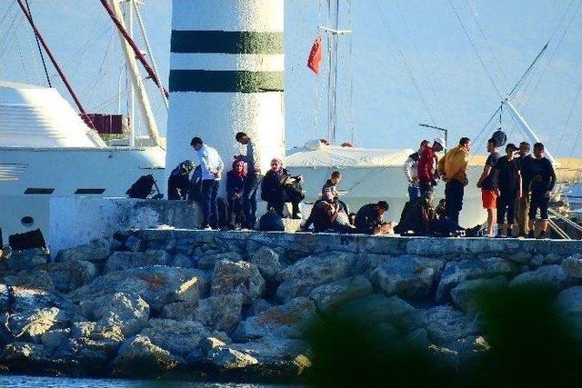 Kuşadası Körfezi’nde 174 Kaçak Göçmen Yakalandı