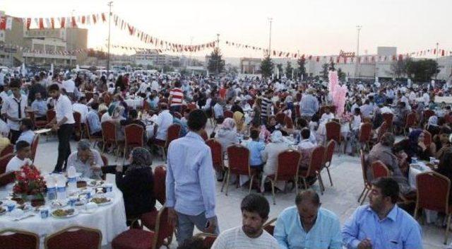 Bakan Yılmaz, Şanlıurfa'da Hoşgörü Mesajı Verdi