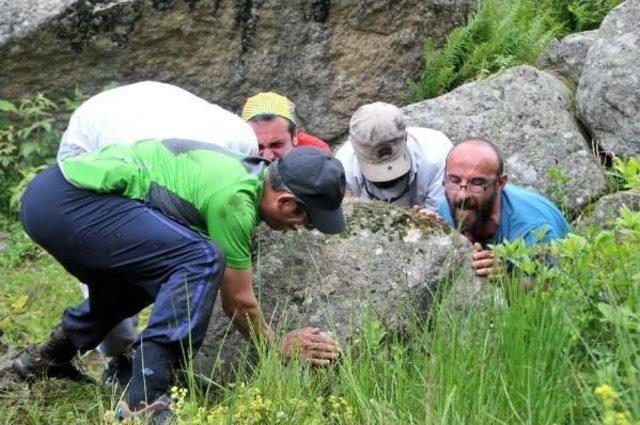 Yeşil Yol Için Komando Eşliğinde Iş Makinesi Getirdiler, Rizeli Yine 'dur' Dedi