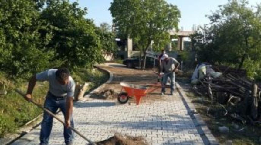 İzmit Belediyesi&rsquo;nden K&ouml;ylere &Uuml;st Yapı &Ccedil;alışması