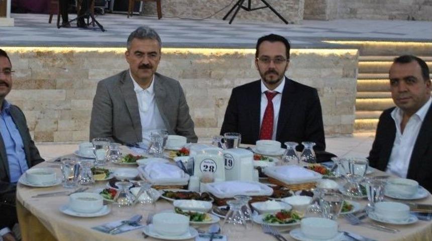 Ad&uuml;, Aydın Protokol&uuml;n&uuml; İftarda Ağırladı