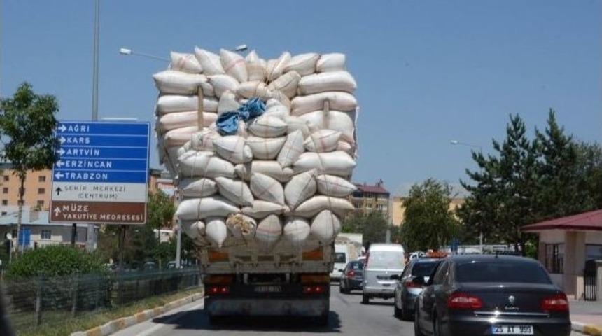 Saman Y&uuml;kl&uuml; Trafik Canavarı, Men Edildi