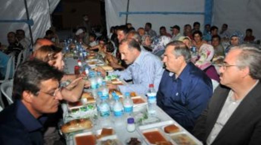 Mamak Belediyesi&rsquo;nden Hasta Yakınlarına İftar