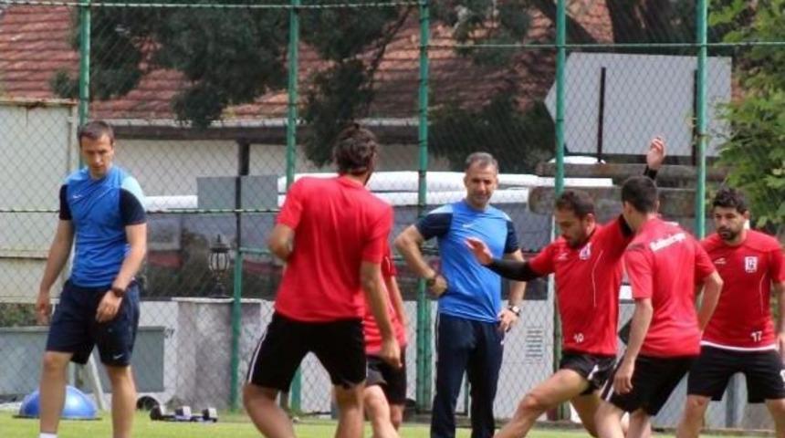 Balıkesirspor G&uuml;&ccedil; Depoluyor