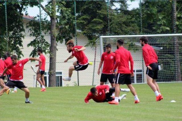 Balıkesirspor Güç Depoluyor