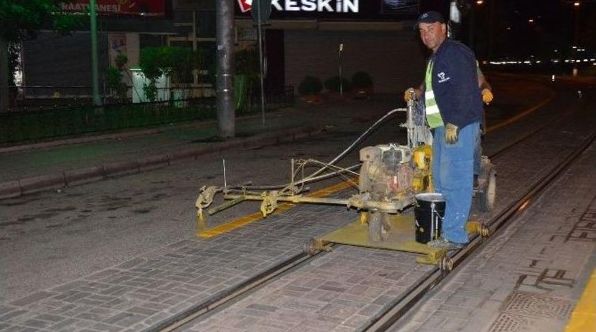 Eskişehir&rsquo;de &Ccedil;izgi &Ccedil;alışmaları Gece Yarısı Yapılıyor