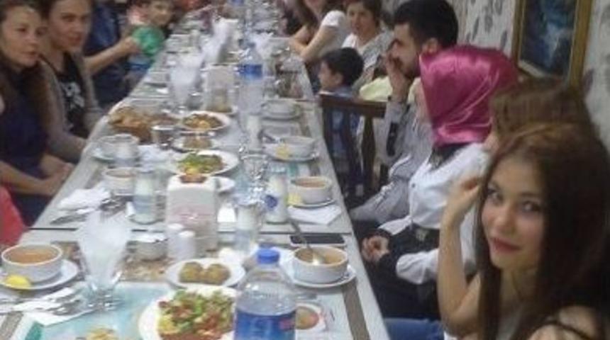 T&uuml;ketici Hakları Derneği Boz&uuml;y&uuml;k Şubesi &Uuml;yeleri İftar Yemeğinde Buluştu