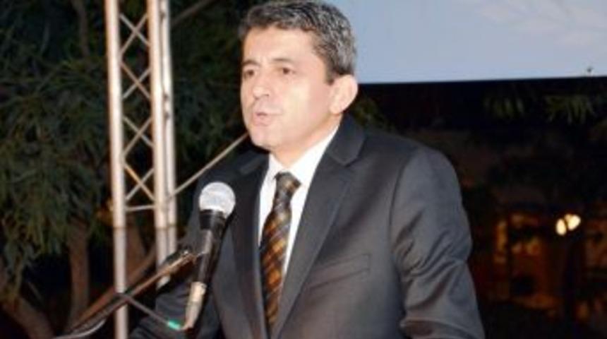 &Ouml;z Finans İş Sendikası İzmir&rsquo;de İftar Verdi