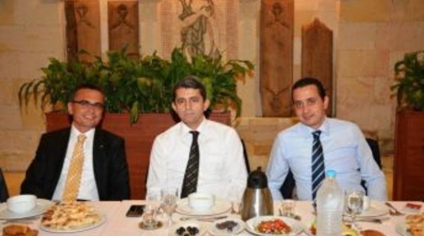 &Ouml;z Finans İş Sendikası Antalya&rsquo;da İftar D&uuml;zenledi