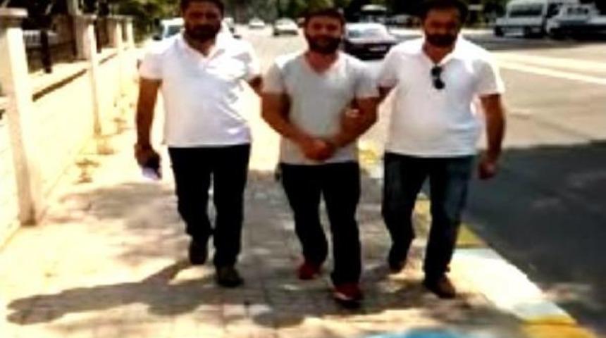 Seyir Halinde Yan Koltuğu Ge&ccedil;en S&uuml;r&uuml;c&uuml;ye 346 Lira Para Cezası