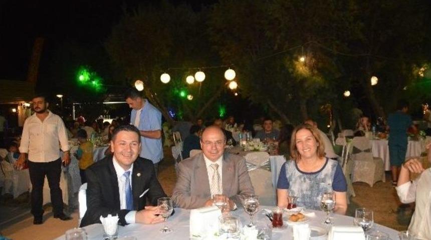 Sevgi Evlerinde Yaşayan &Ccedil;ocuklar İftarda Buluştu