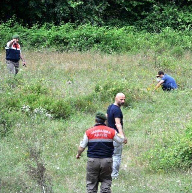 Otomobiliyle Dereye Uçan Polis, Arkadaşını Kurtarırken Akıntıya Kapılıp Öldü