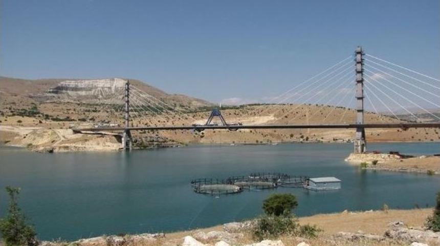 Ağın K&ouml;pr&uuml;s&uuml;&rsquo;n&uuml;n Son Segmenti De Takıldı