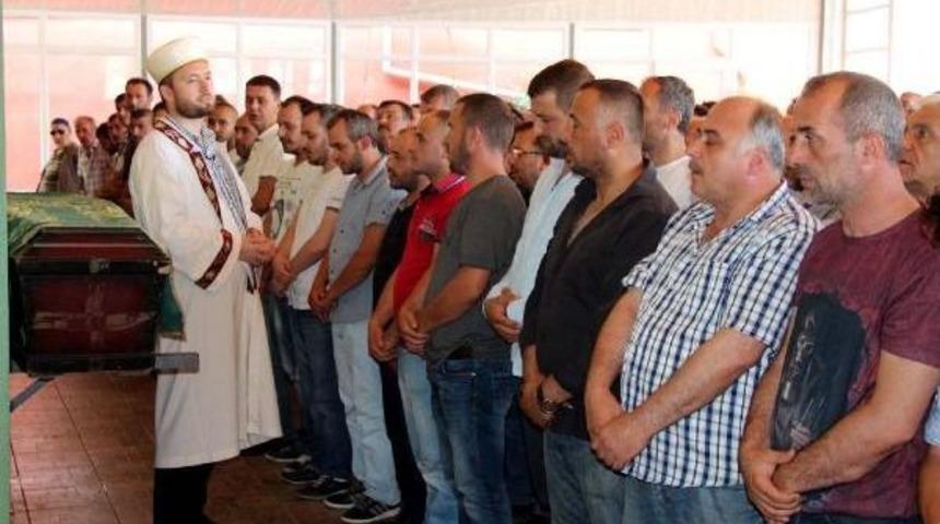 Ka&ccedil;ak Ocakta Zehirlenerek &Ouml;len Madenci Toprağa Verildi