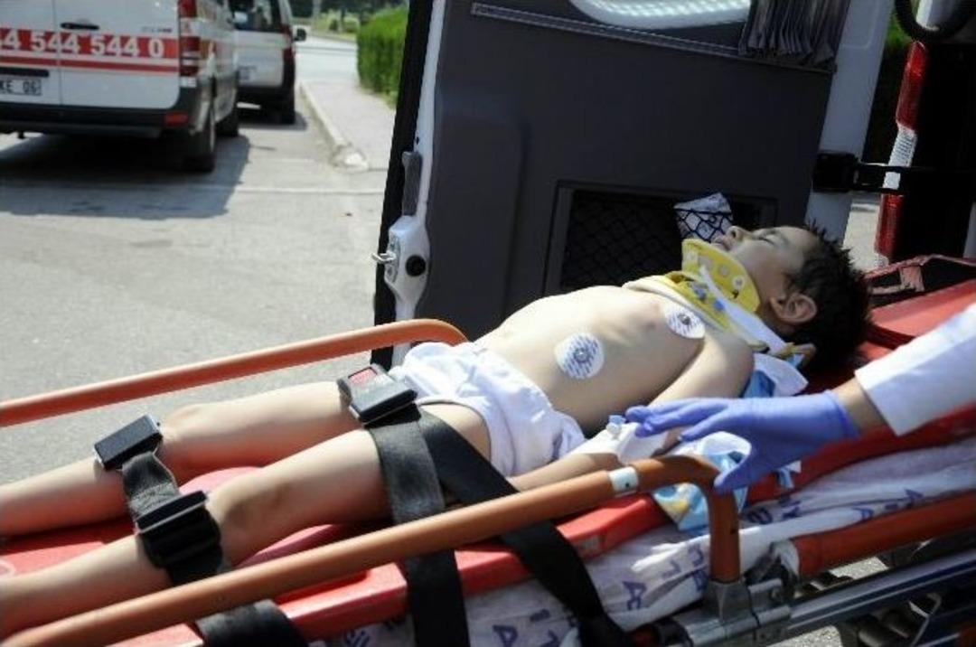 5 Yaşındaki &Ccedil;ocuk 2. Kattan D&uuml;şt&uuml;