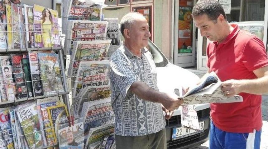 30 Yıldan Beri Sadece Gazete Satıyor