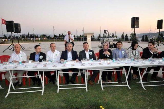 Ak Parti Çanakkale İl Başkanlığı'ndan 4 Bin Kişilik Iftar Yemeği