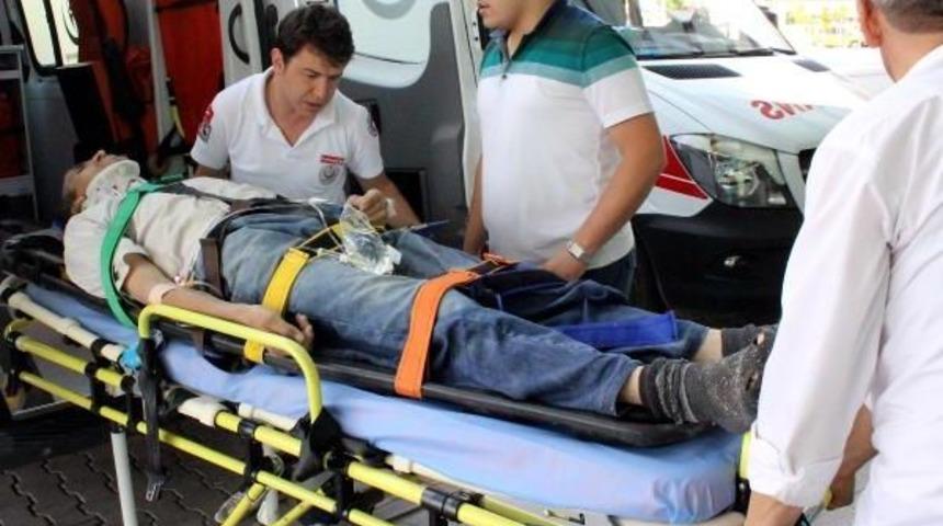 İnşaattan D&uuml;şen Marangoz &Ouml;ld&uuml;