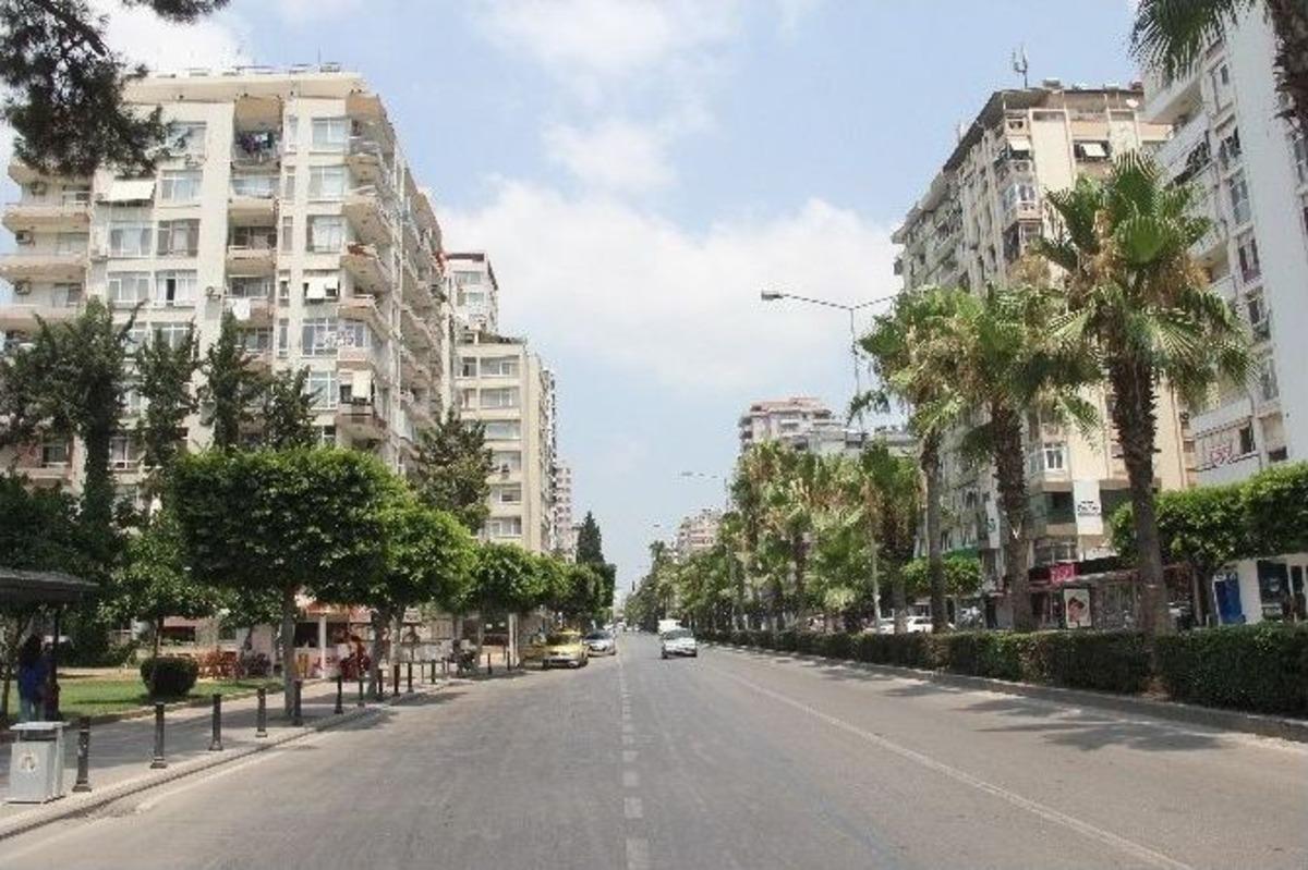 Termometre 40 Dereceyi G&ouml;sterdi Adana Boşaldı