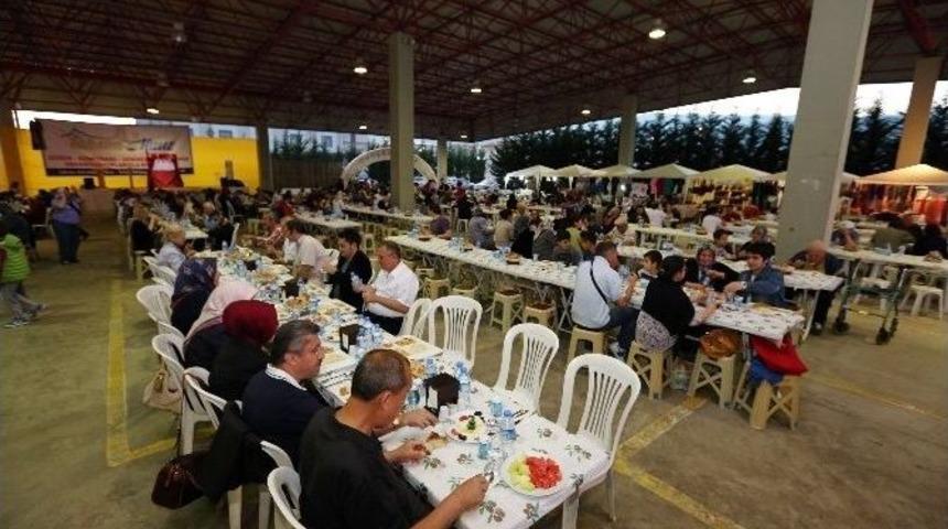 Bolu&rsquo;da Mahalle İftarlarının Sonuncusu Ger&ccedil;ekleştirildi