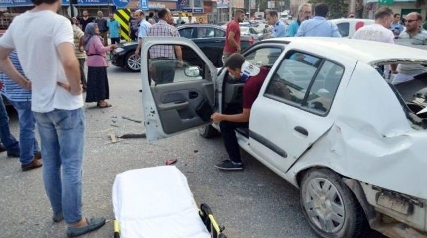 Orhangazi&rsquo;de Tır Dehşeti: 4 Yaralı