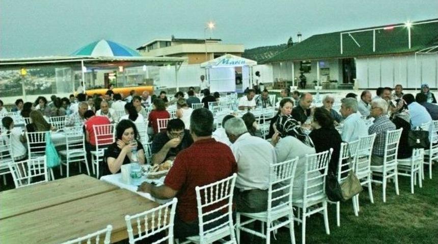 Başkan Necdet Uysal İftar Yemeği Verdi