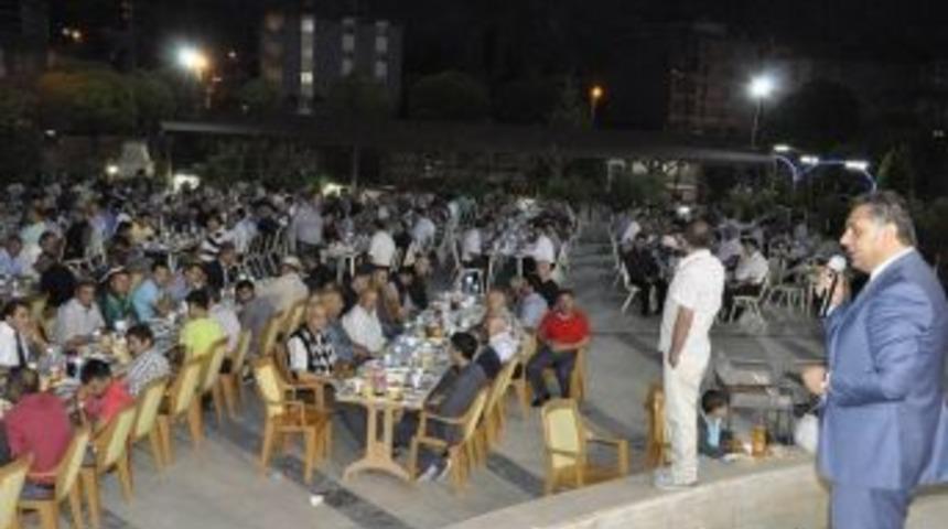 G&uuml;r&uuml;n&rsquo;de Esnaflar Birlik Ve Beraberlik İftarında Buluştu