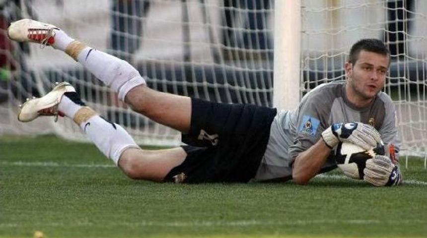 Akhisar  Belediyespor Kaleye "dev" Aldı