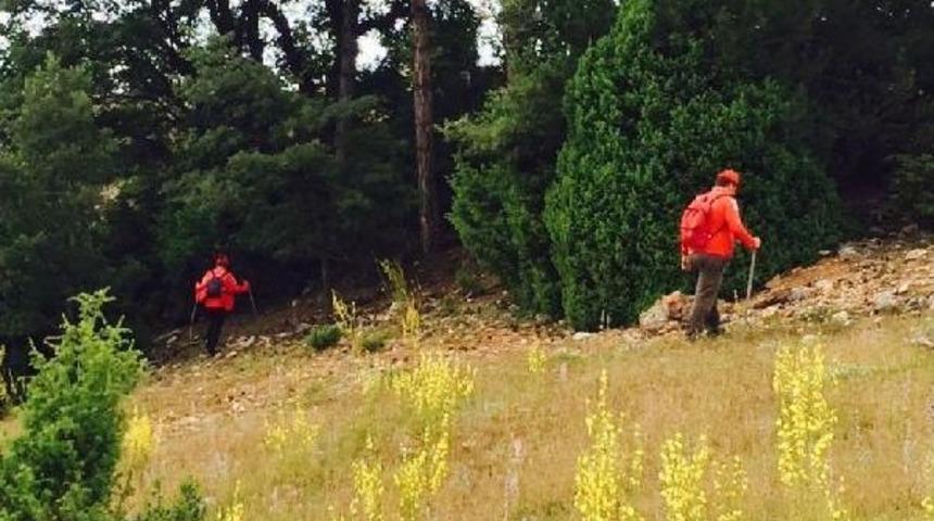 Arama Kurtarma Ekipleri 30 Yaşındaki Kayıp Kadını Arıyor