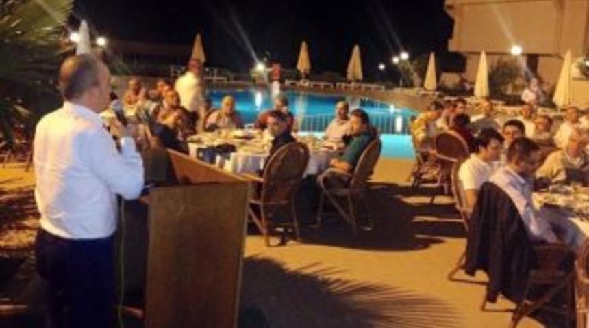 B&uuml;lent Turan Ensar Vakfının D&uuml;zenledığı Sahura Katıldı