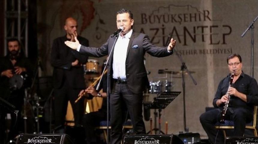 Gaziantep Bayramı Ferhat G&ouml;&ccedil;er&rsquo;le Erken Kutladı