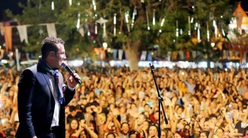 Gaziantep'te Ferhat Göçer Konseri