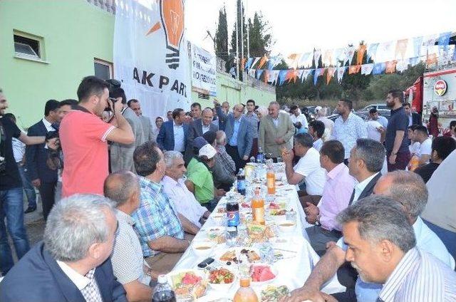 Bakan Işık, Dilovası’nda İftara Katıldı